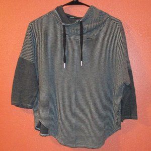 Calvin Klein Performance Woman Medium Black Gray Stripe Hooded Shirt